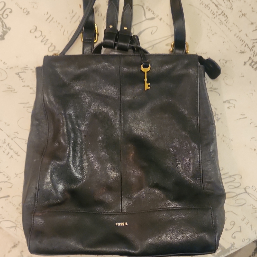 Fossil Shiny Black Leather Shoulder Bag/Backpack
